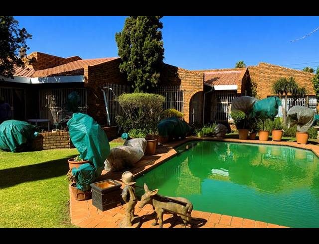3 BEDROOM HOUSE FOR SALE IN SUNWARD PARK